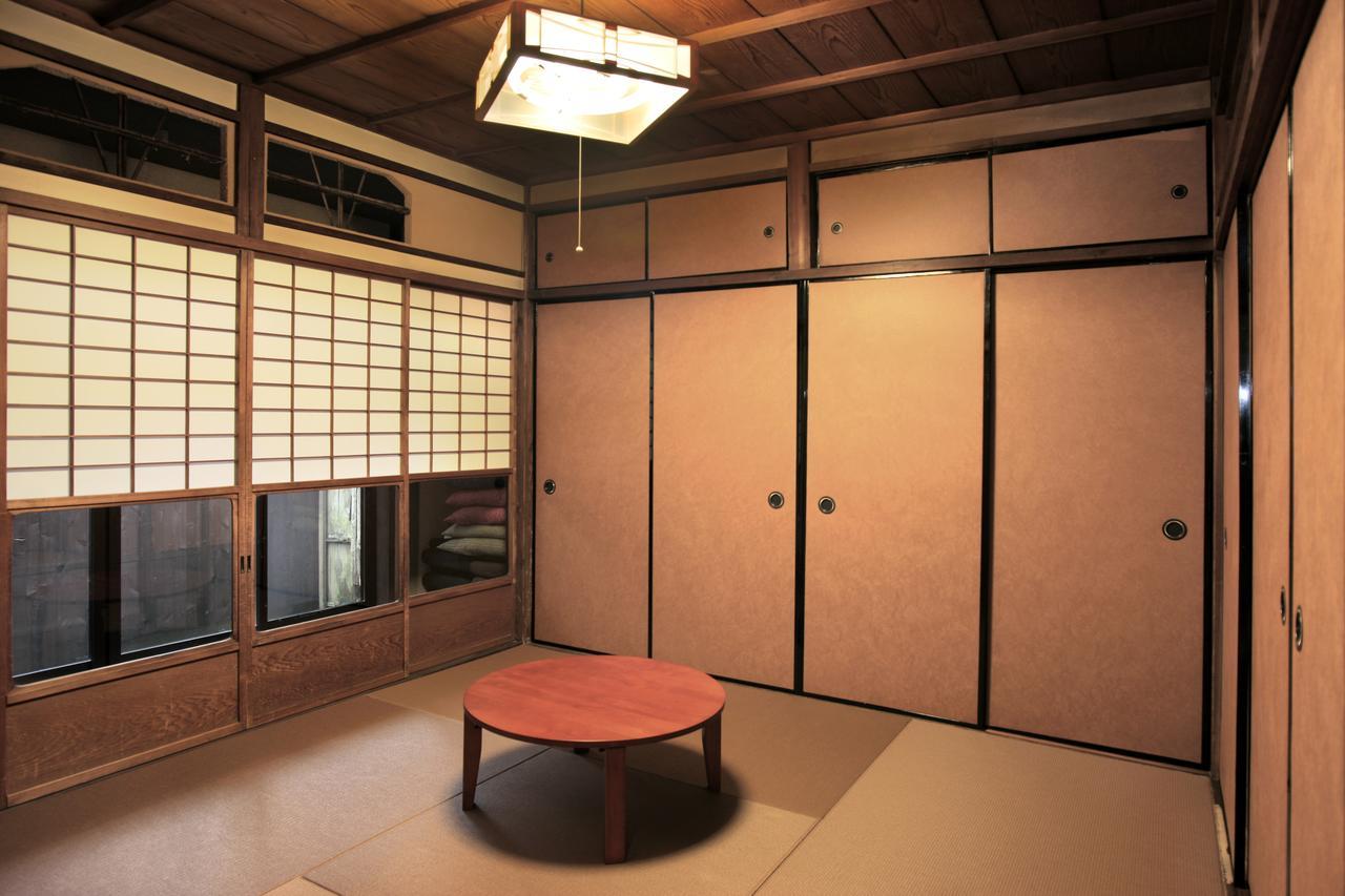 Guest house Kiyomizuan: Traditional Machiya With Modern Renovations